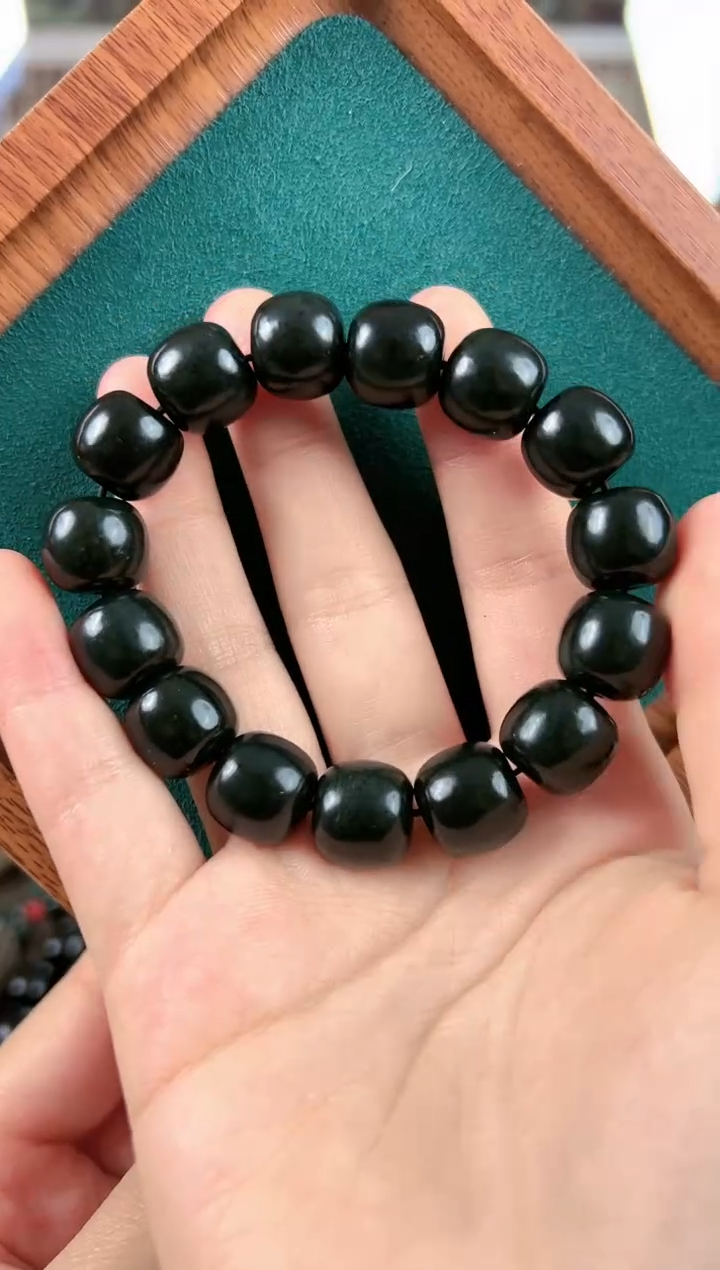 【闪购商品】和田玉手链未镶嵌新疆和田玉黑油青老型手串14