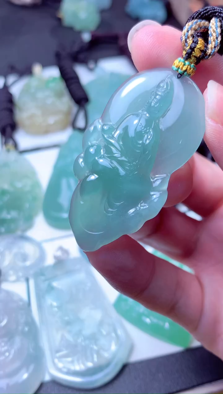 颈饰未镶嵌翡翠天然A货翡翠