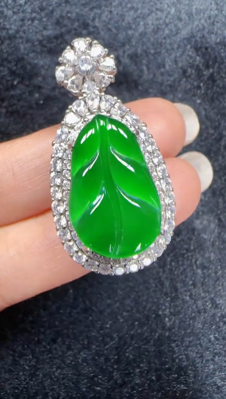 未镶嵌定制翡翠翡翠吊坠120