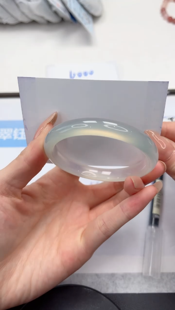 未镶嵌手镯石英质玉V110-58