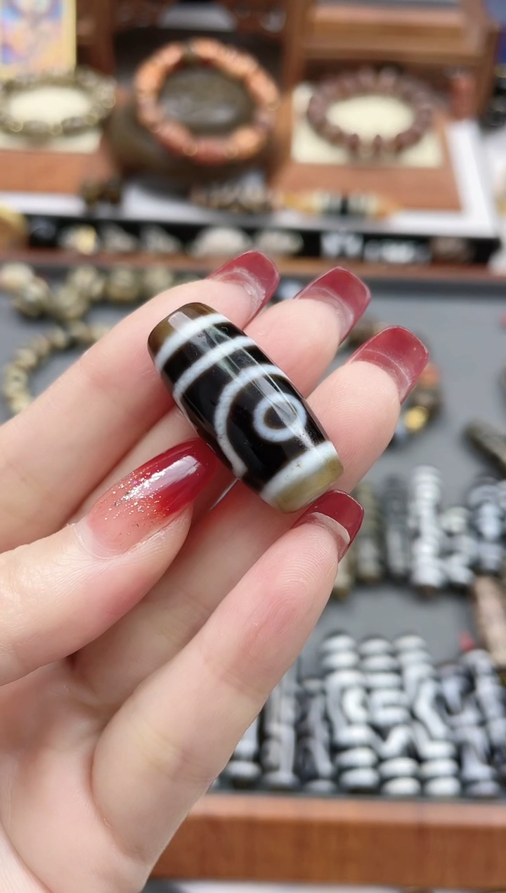 【闪购商品】玛瑙/玉髓珠珠未镶嵌黑白二眼