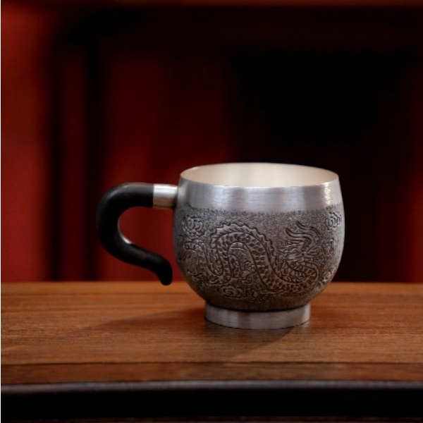 【锤痕银楼】浮雕祥龙带柄品茗杯77.2克