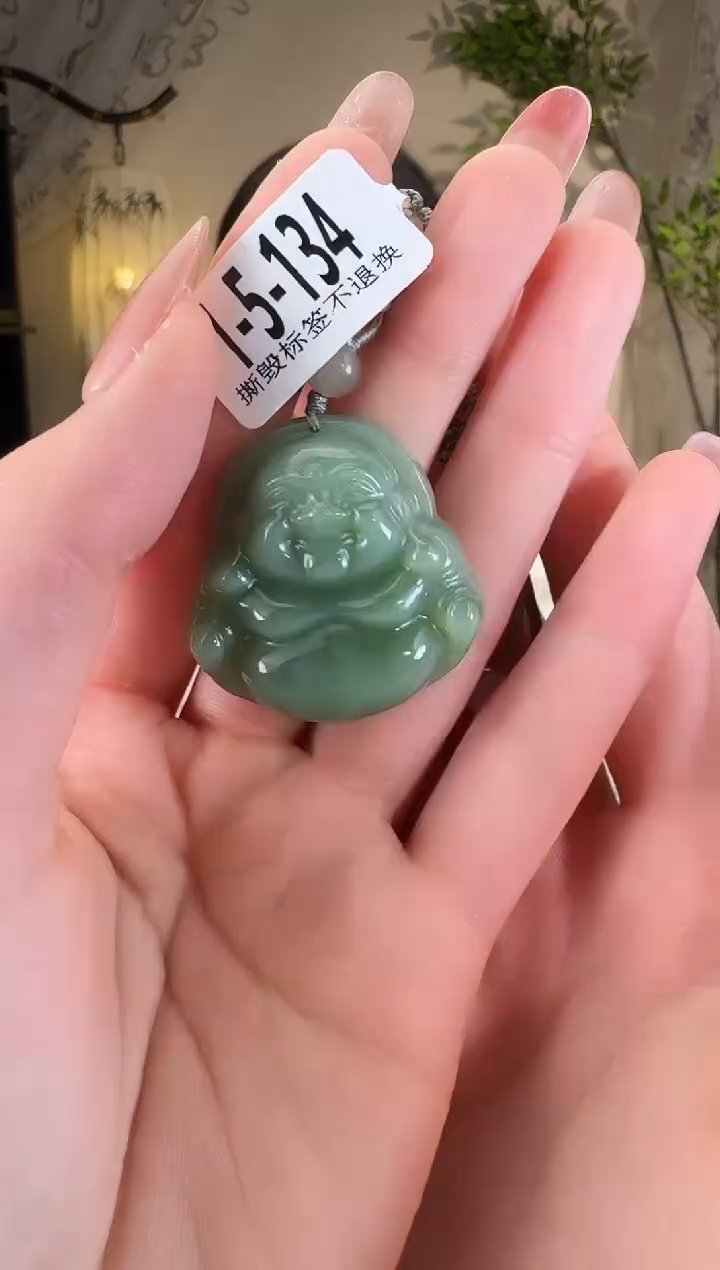 【闪购商品】和田玉未镶嵌颈饰佛公 碧玉134