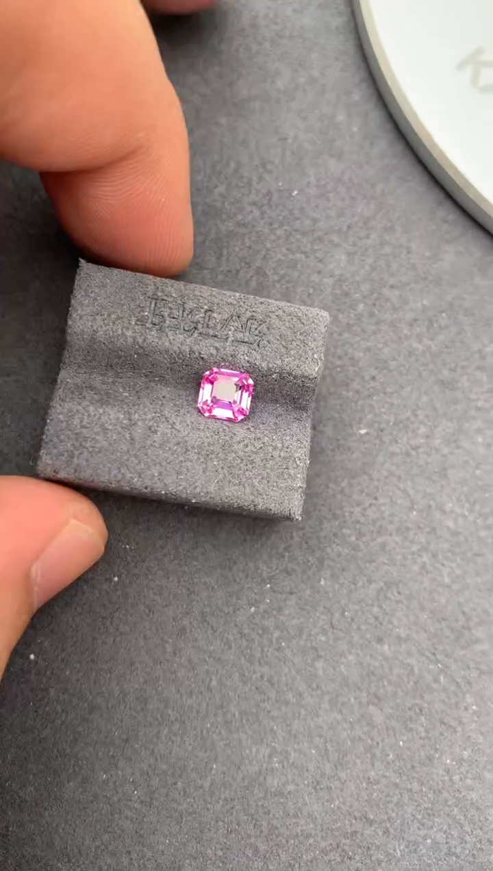 裸石蓝宝石1.07ct帕帕拉恰 AH 定制