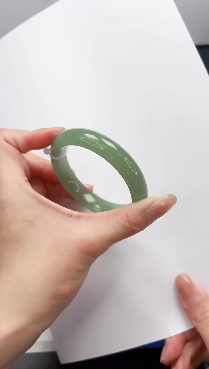 【闪购商品】石英质玉手镯未镶嵌A201-59