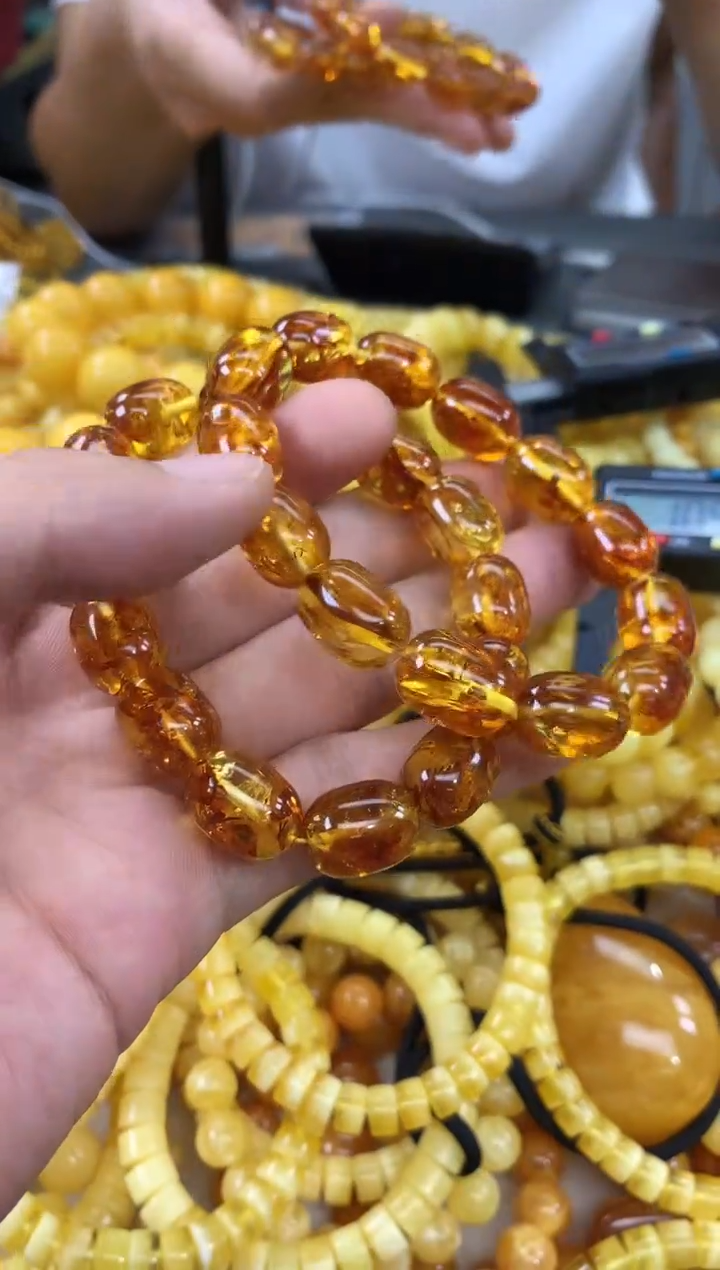 未镶嵌蜜蜡裸石手串多样性发其一