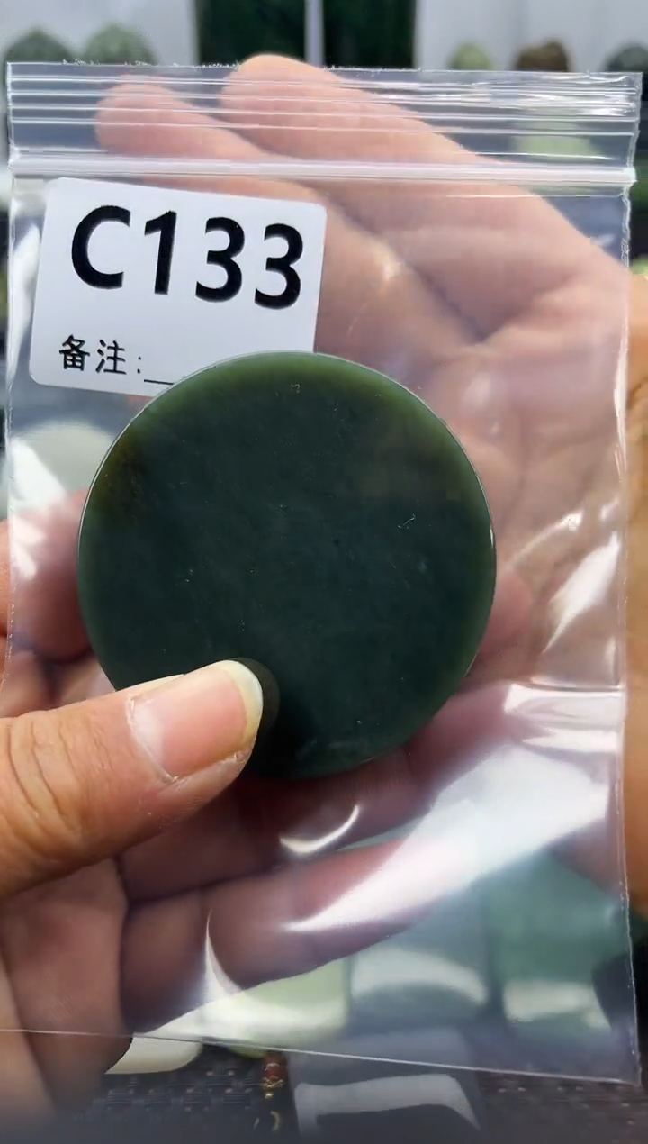 未镶嵌和田玉珠宝半成品镯芯