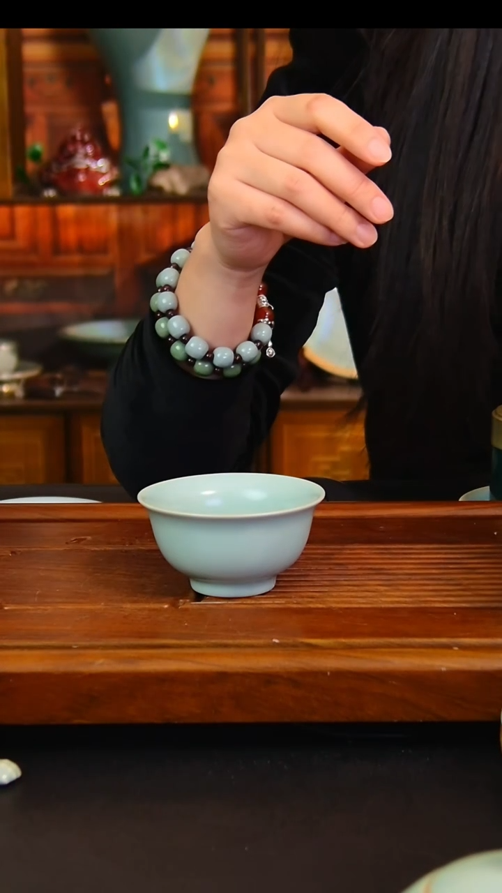 瓷片内***谁原矿汝瓷福利单杯