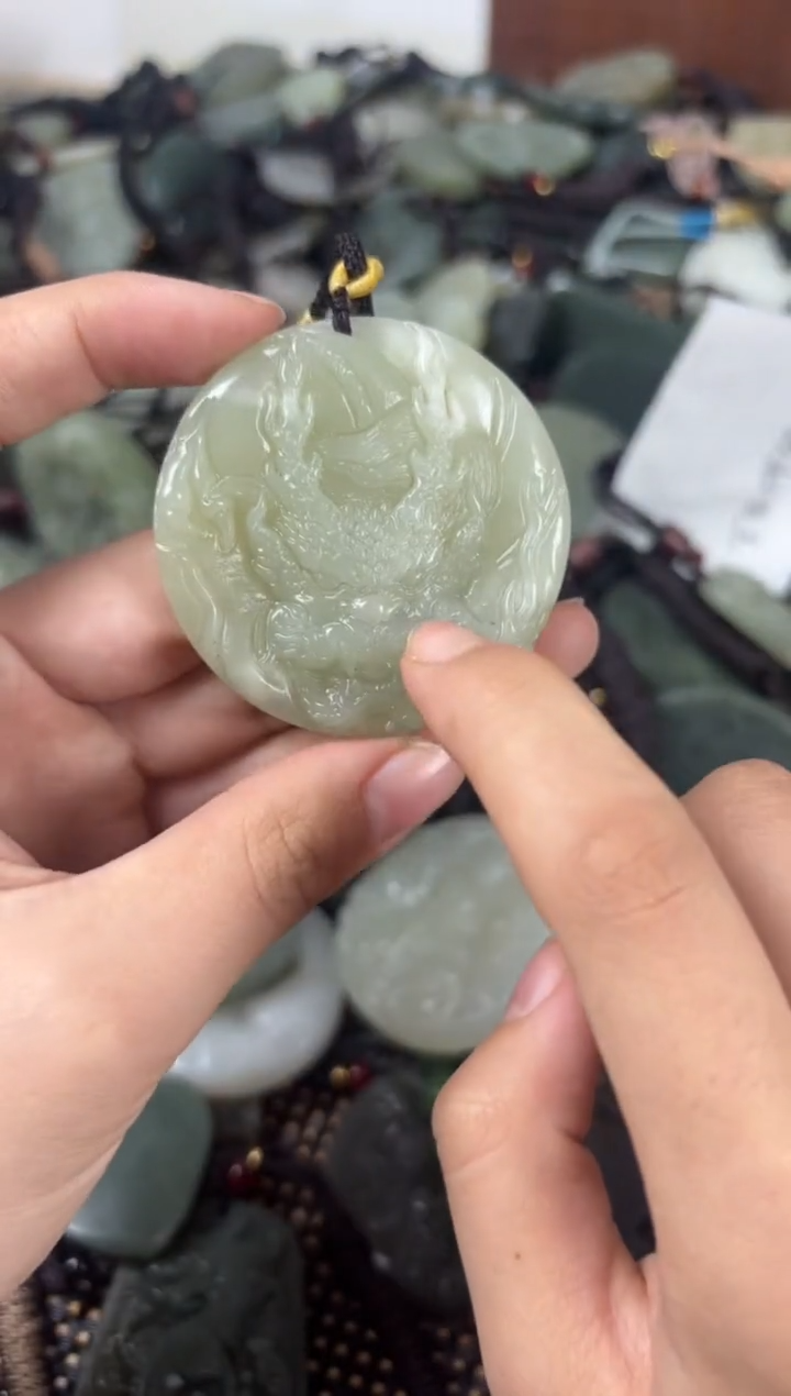 【闪购商品】和田玉颈饰未镶嵌1