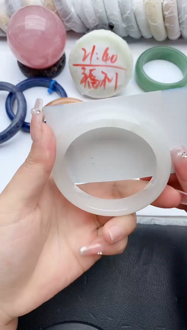 【闪购商品】石英质玉手镯未镶嵌19+56/57