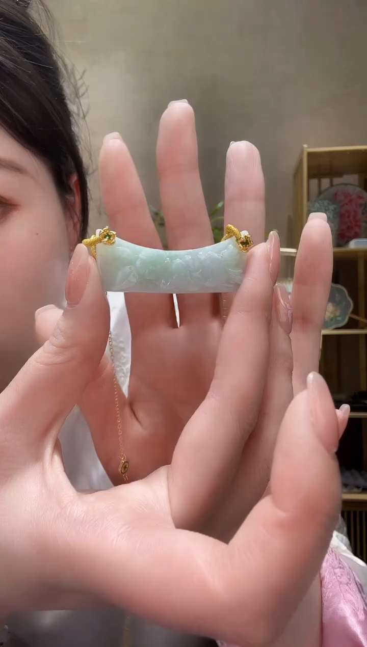 【闪购商品】翡翠颈饰未镶嵌吊坠