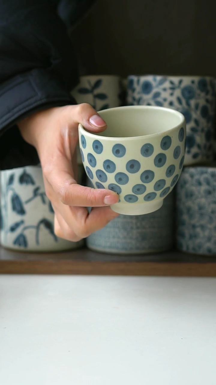 【闪购商品】陶瓷蓝莓手握杯@4-2@