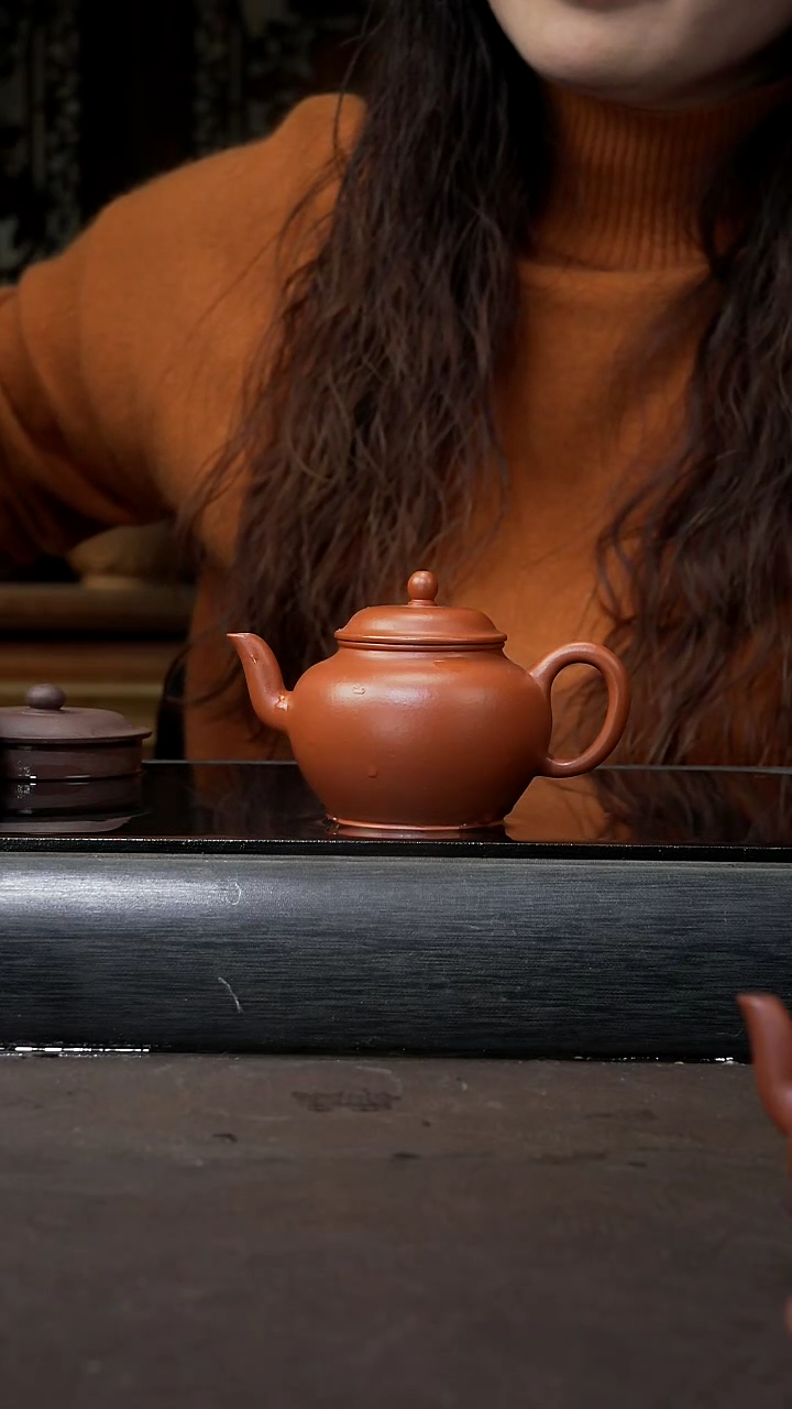 【闪购商品】紫砂茶壶赵庄朱泥 宫灯 110cc 048