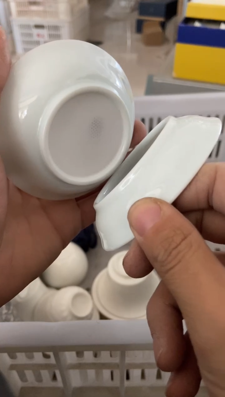 杯子瓷无运费险有瑕疵的摄影的产品有使用过的痕迹有点脏介意勿拍