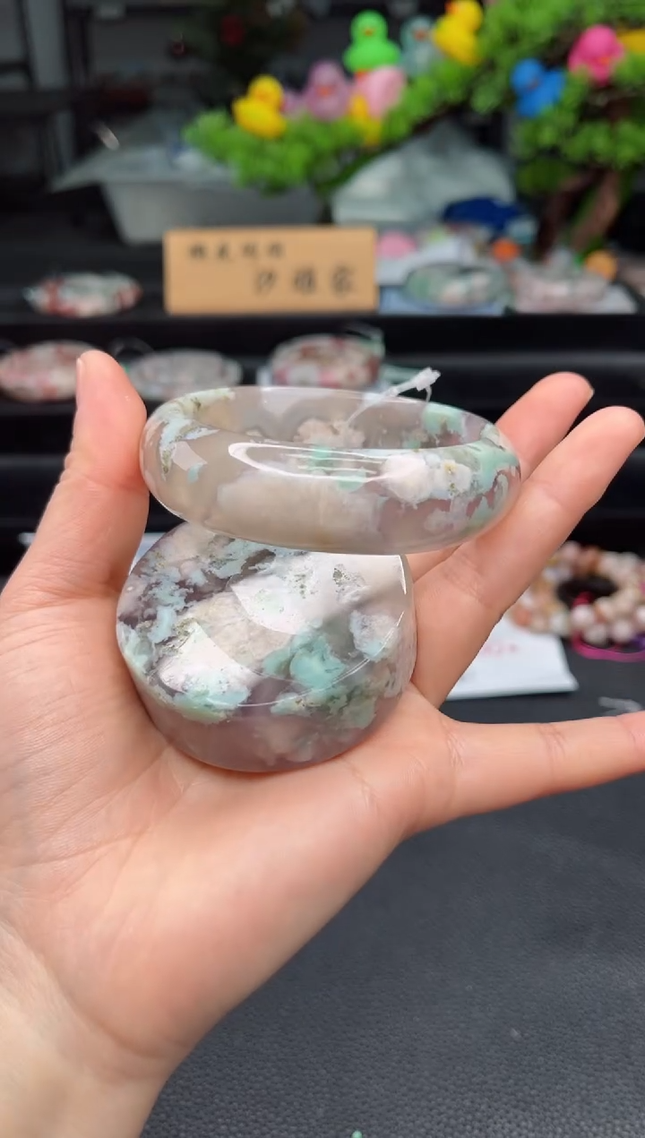 石英质玉未镶嵌手镯61圈口（赠送镯心）2s9705