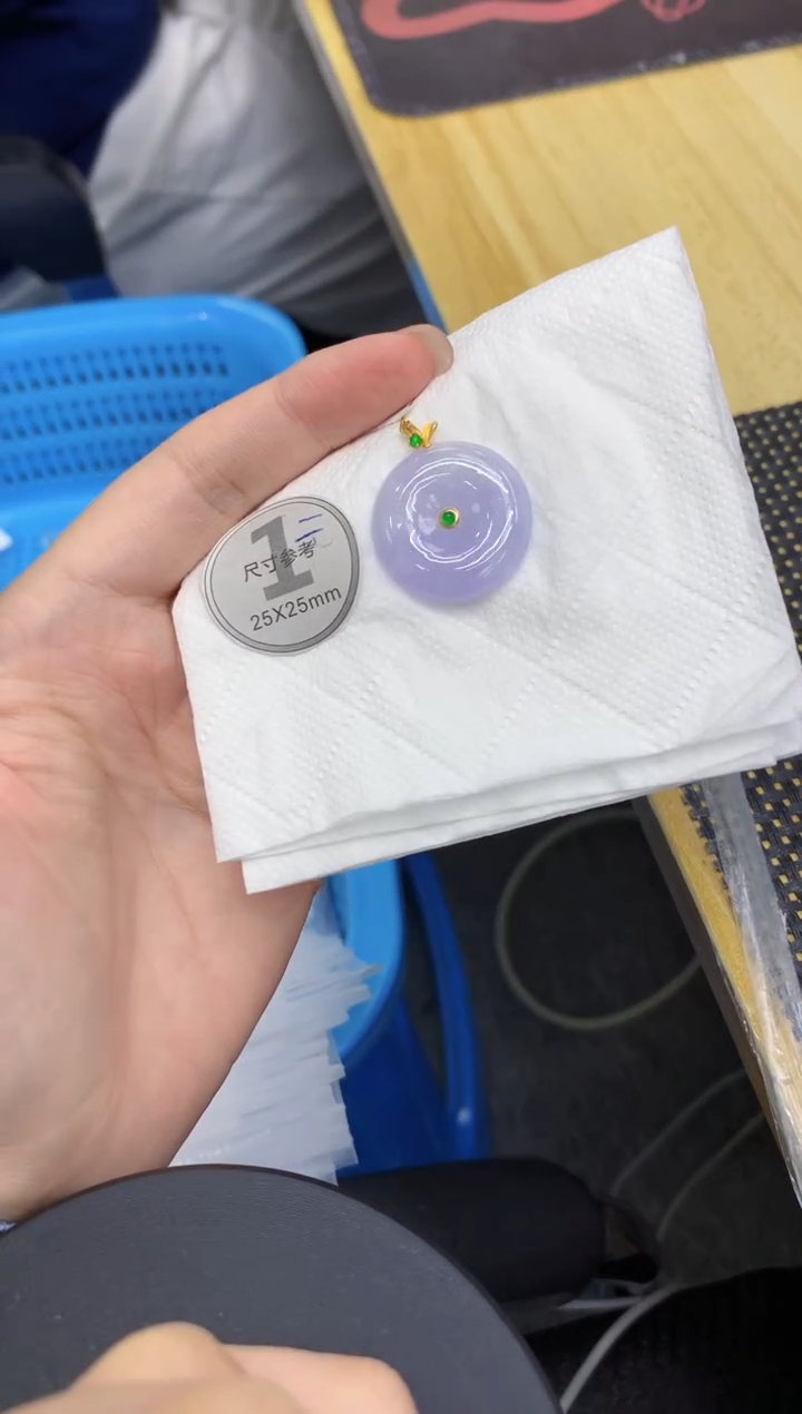 翡翠18K金镶嵌颈饰11111111