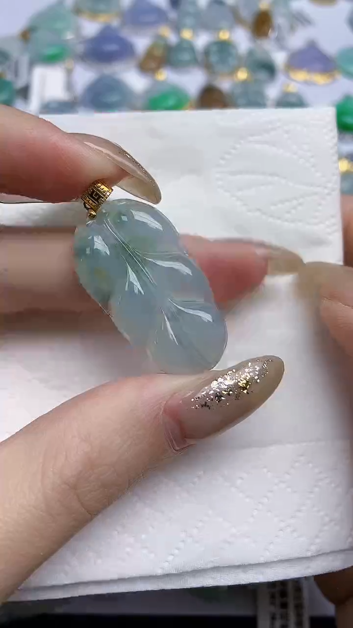 【闪购商品】翡翠颈饰18K金镶嵌天然A货翡翠 21