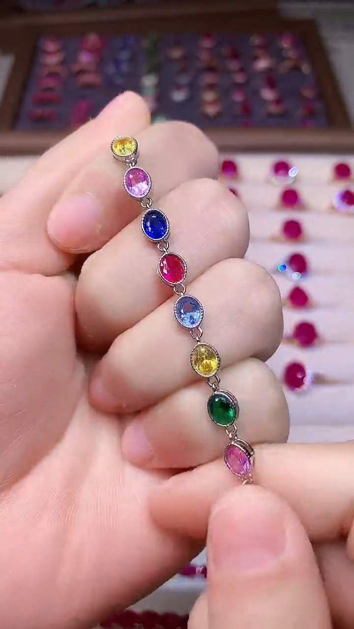 【闪购商品】蓝宝石手链银S925镶嵌000