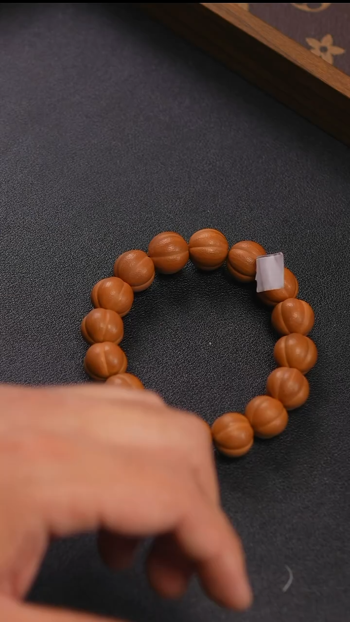 吊坠橄榄核福利福利