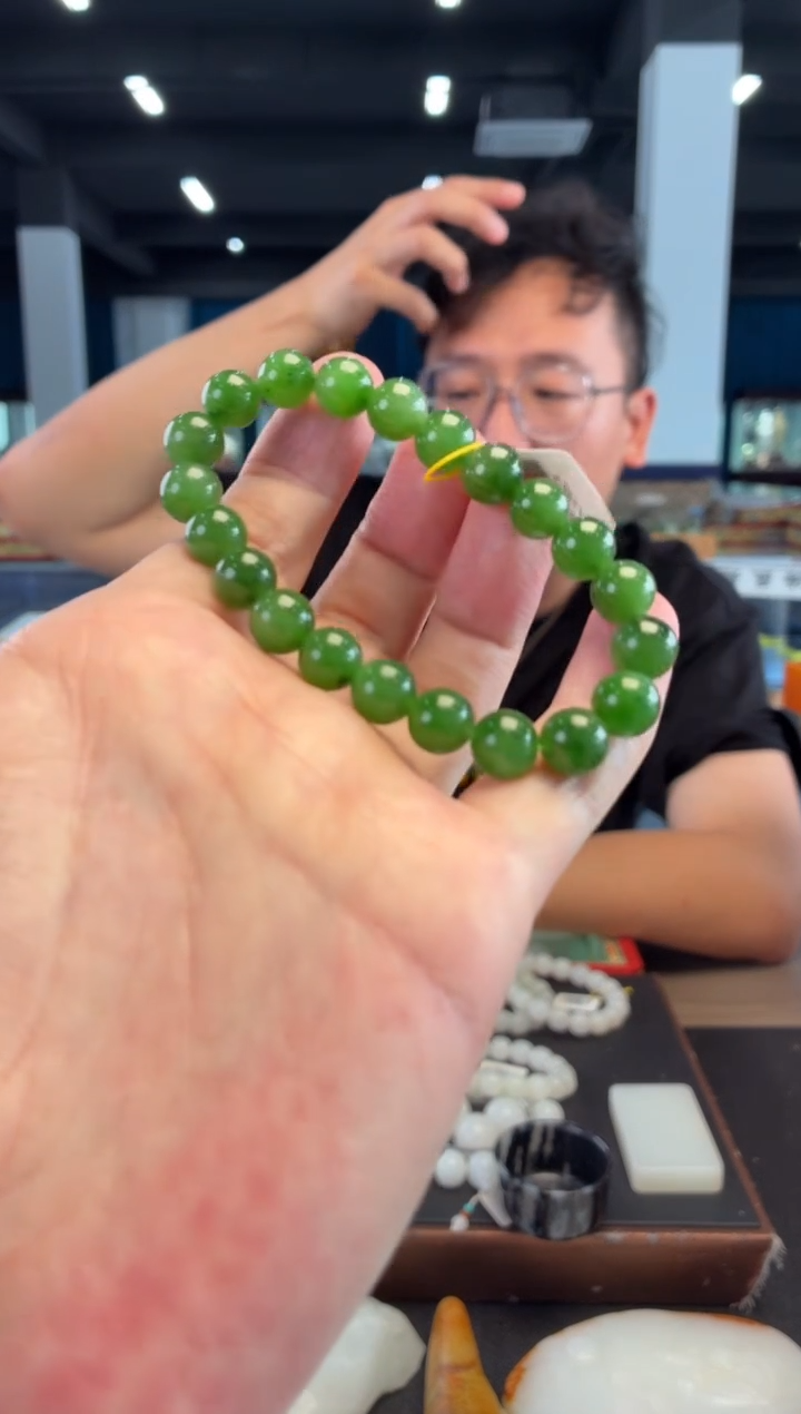 和田玉未镶嵌颈饰手串