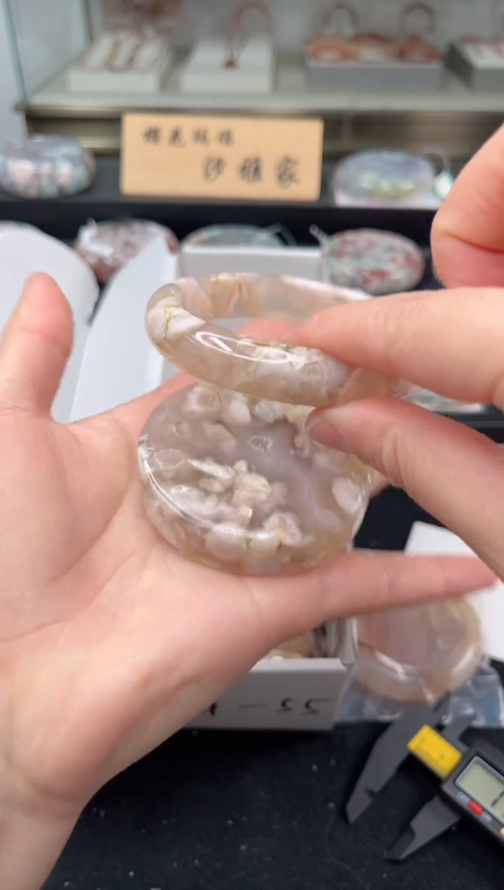 未镶嵌手镯石英质玉61圈口（赠品镯心）36698