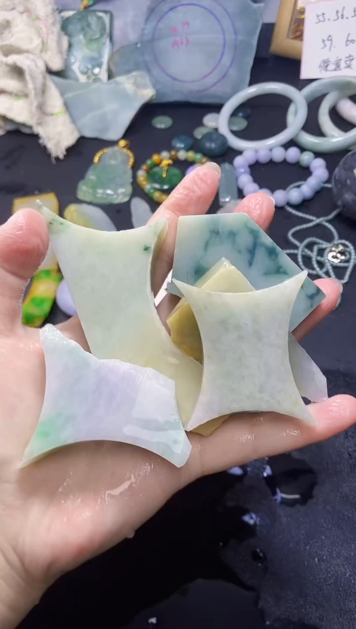 【闪购商品】翡翠未镶嵌颈饰072天然翡翠