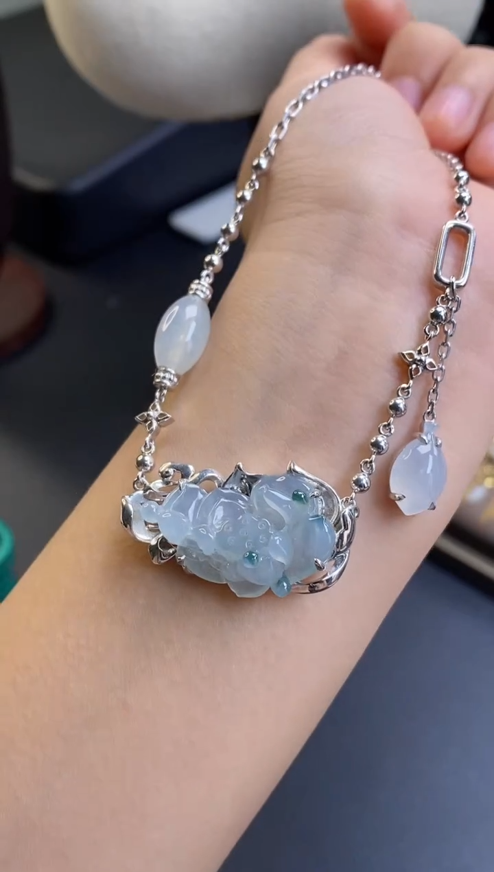 颈饰银S925镶嵌翡翠18323