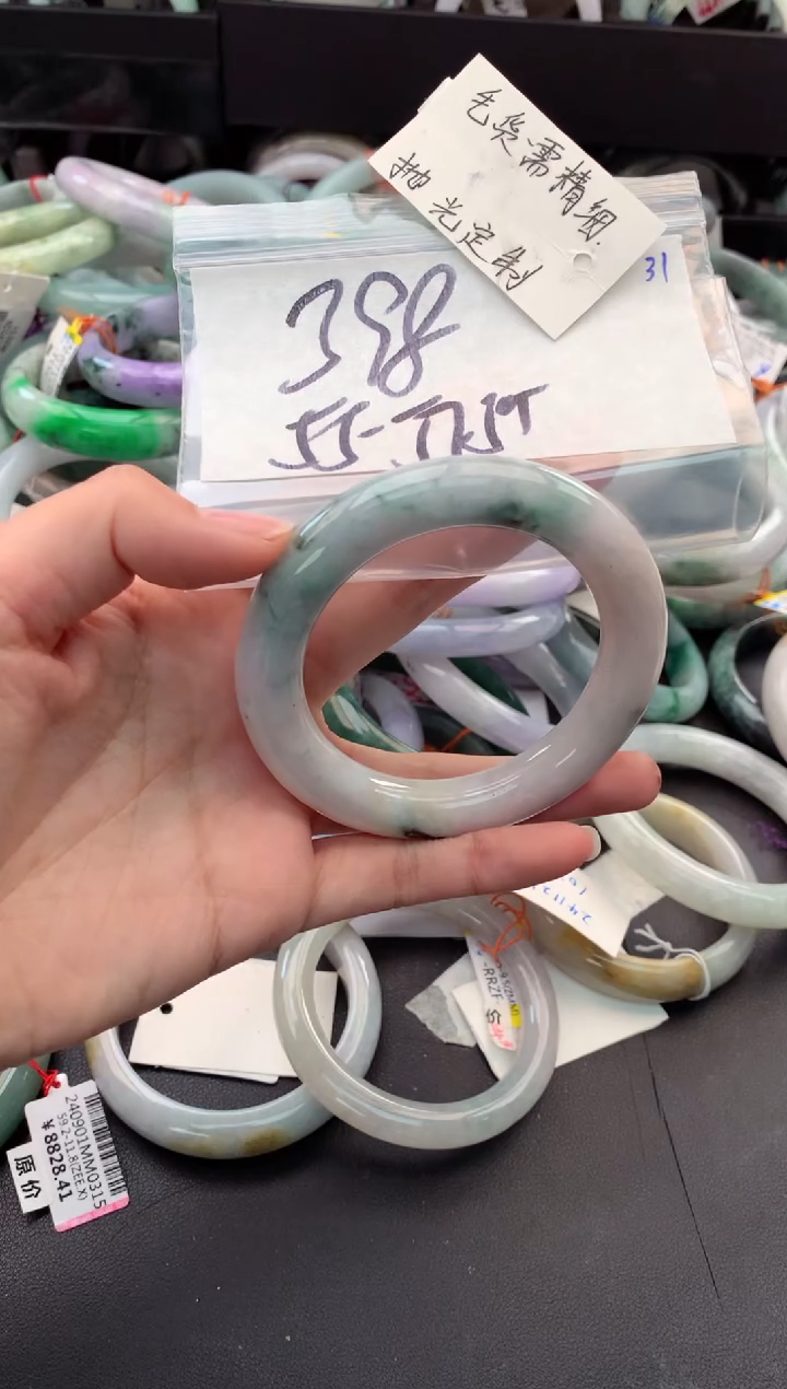 【闪购商品】定制翡翠未镶嵌毛货需精细抛光+多人