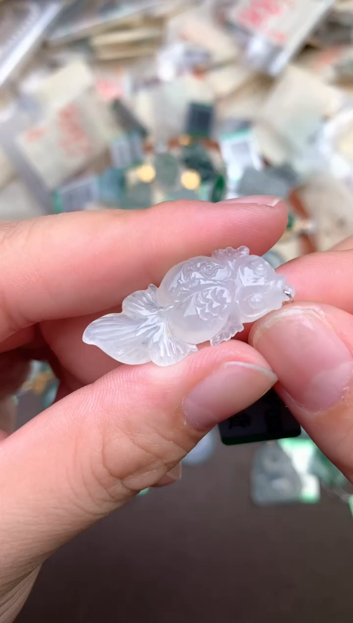 翡翠挂件未镶嵌一