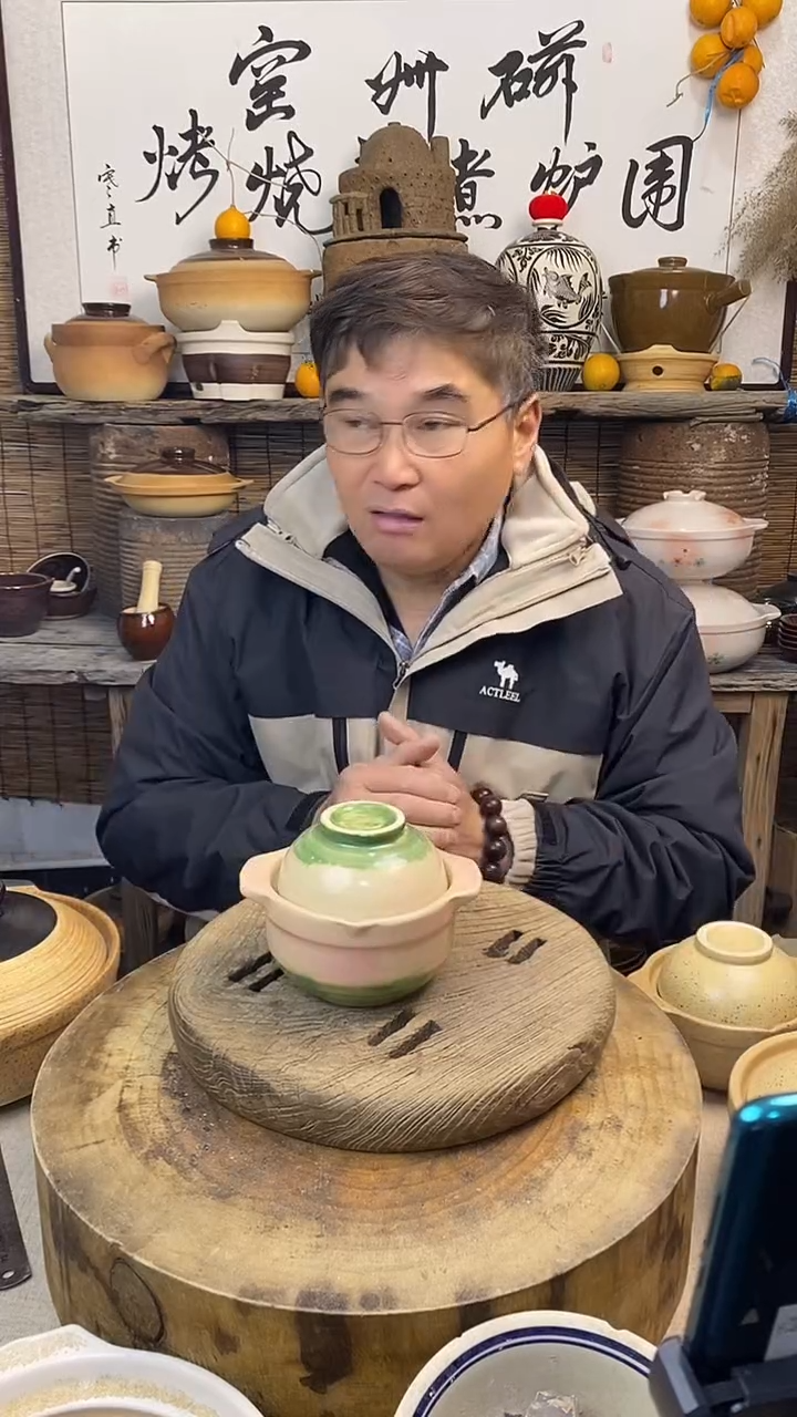 陶土粉色）迷你一人食炖盅煨汤小土锅（可明火.可干烧）