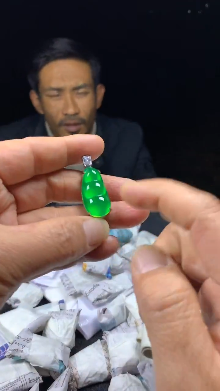 满色吊坠 所见即所得！