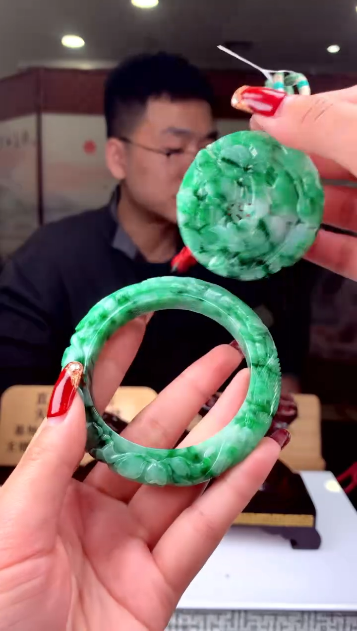 【闪购商品】定制翡翠未镶嵌天然A货翡翠（拍一发一）