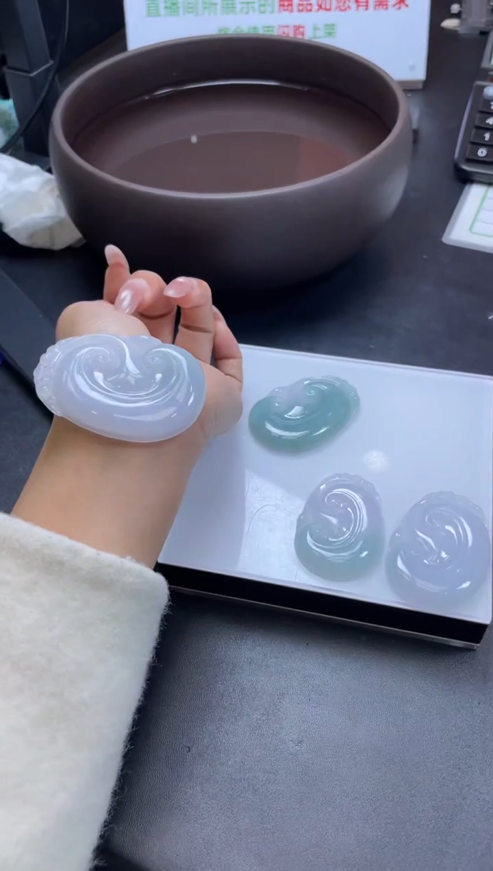 【闪购商品】翡翠吊坠(不含链)未镶嵌W001-005多样性发一