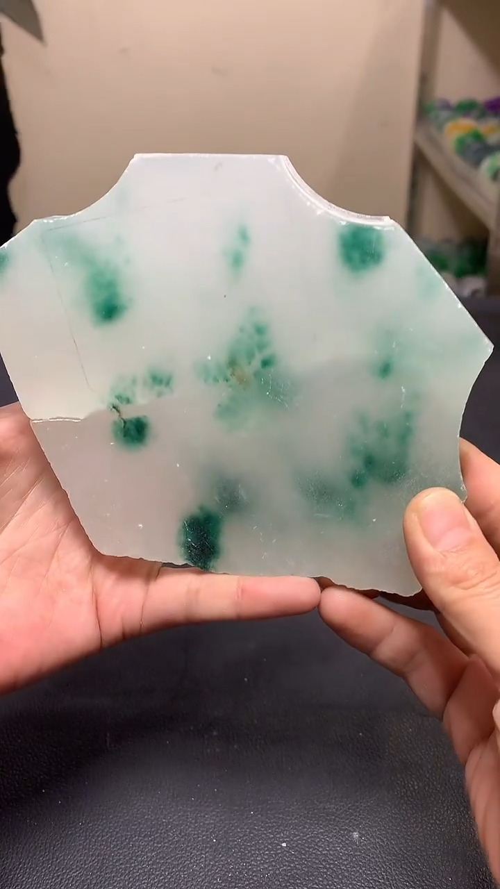 玉冰飘花边角毛坯