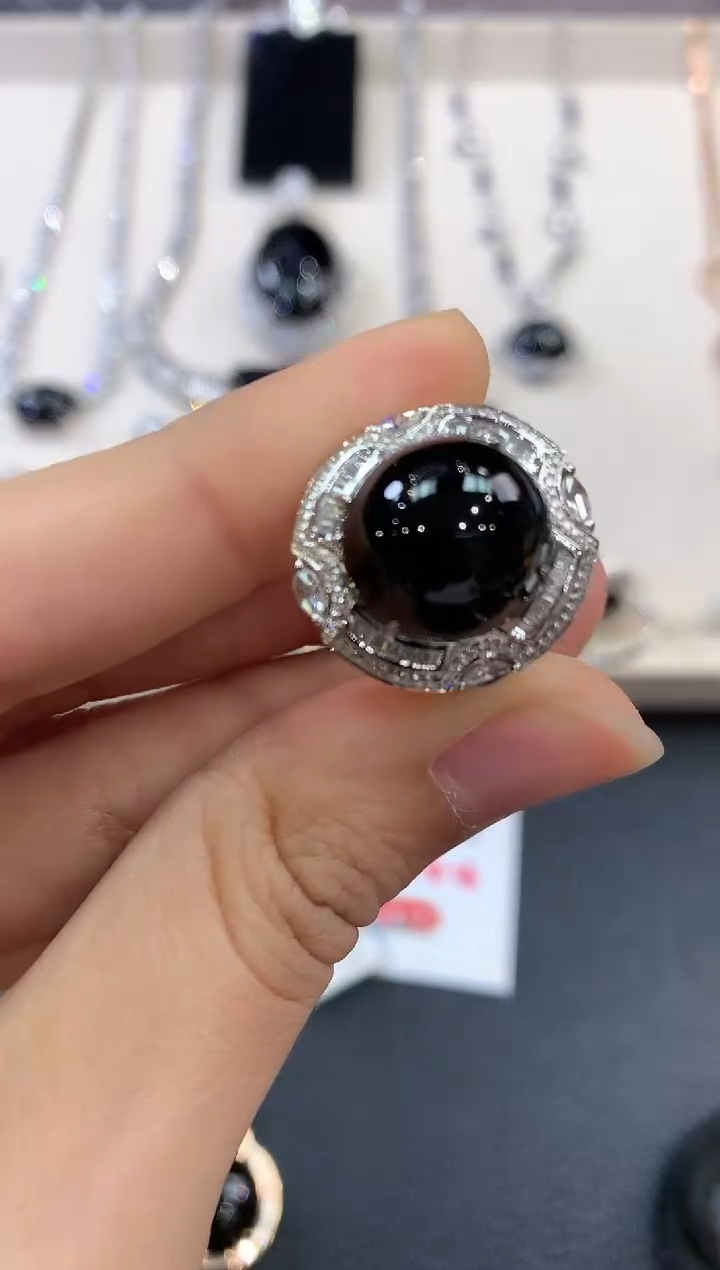 【闪购商品】翡翠戒指18K金镶嵌w115不退换