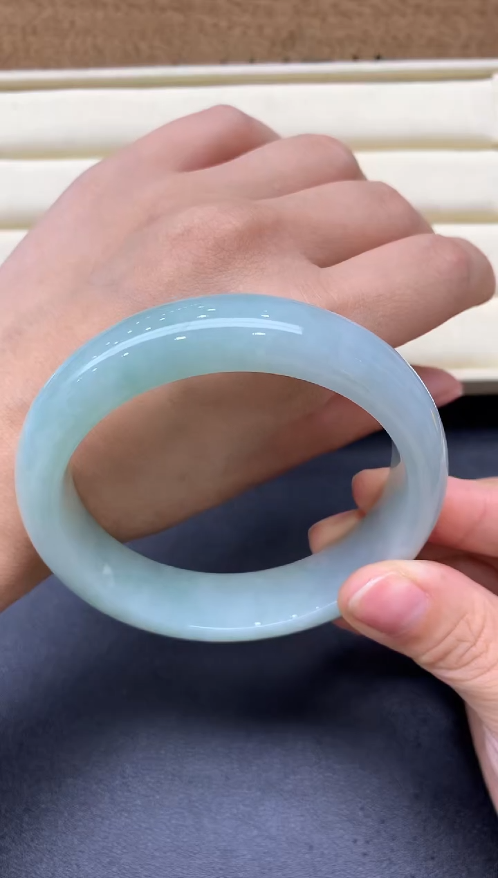 【闪购商品】翡翠手镯未镶嵌360-中国好珍宝