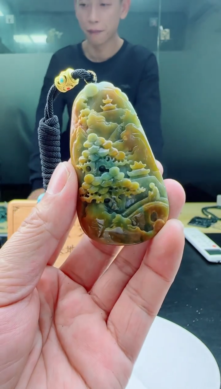 【闪购商品】翡翠颈饰未镶嵌111111111