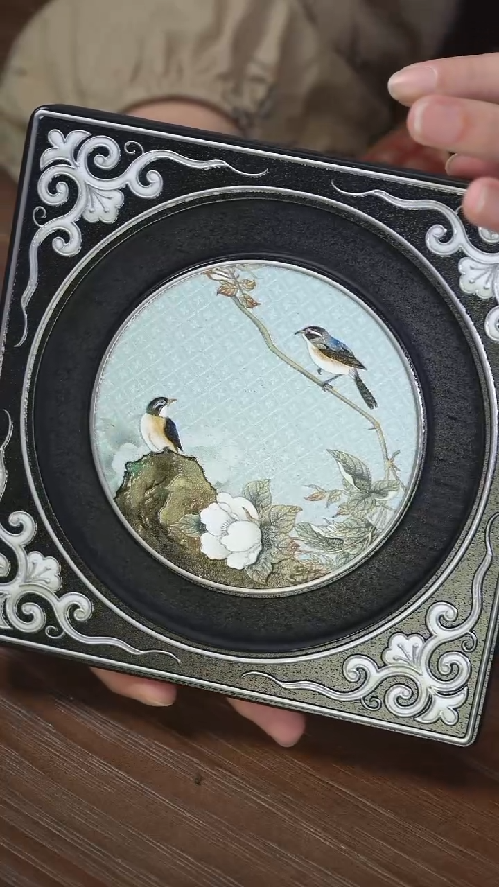 壹藏贰宝青色花鸟小壶承