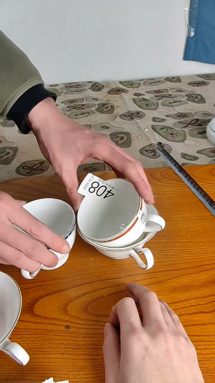 瓷片玥**律小淼海外陶瓷工艺品