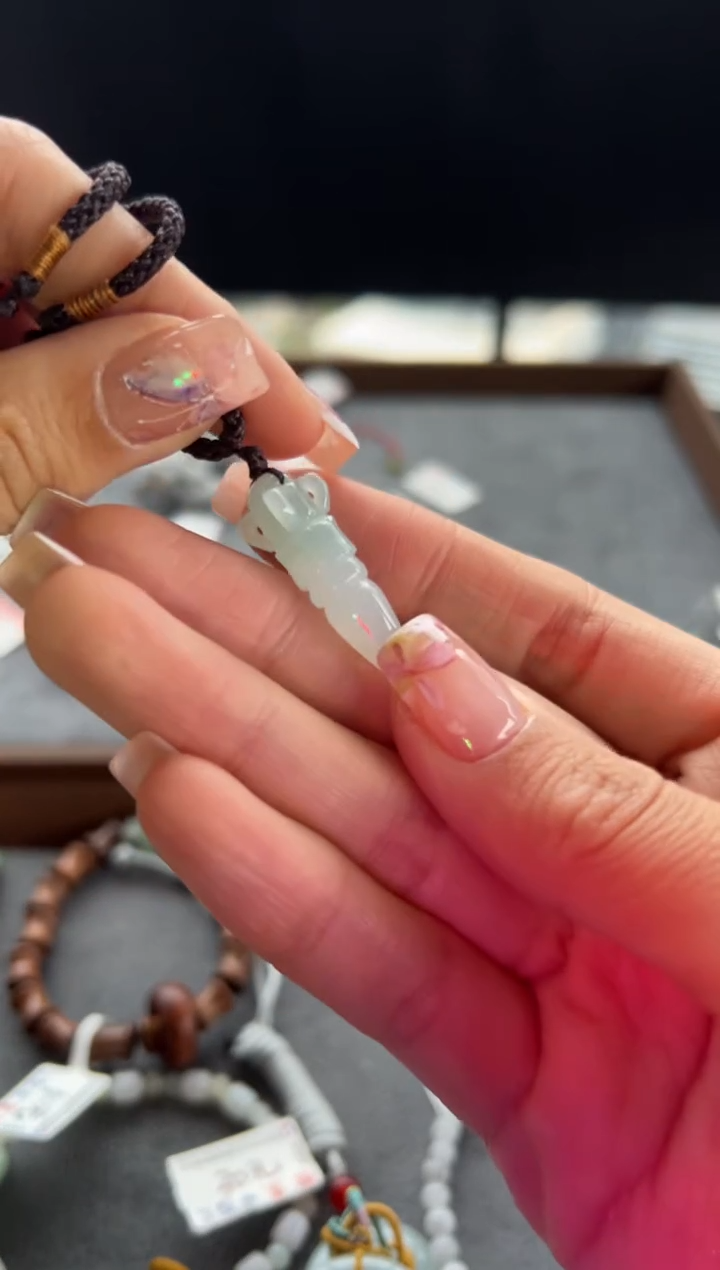 【闪购商品】翡翠颈饰未镶嵌286号