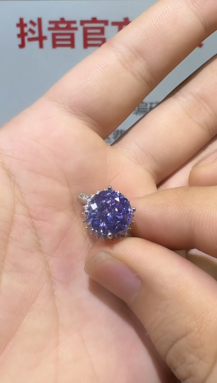 戒指彩色蓝宝石18K金镶嵌2