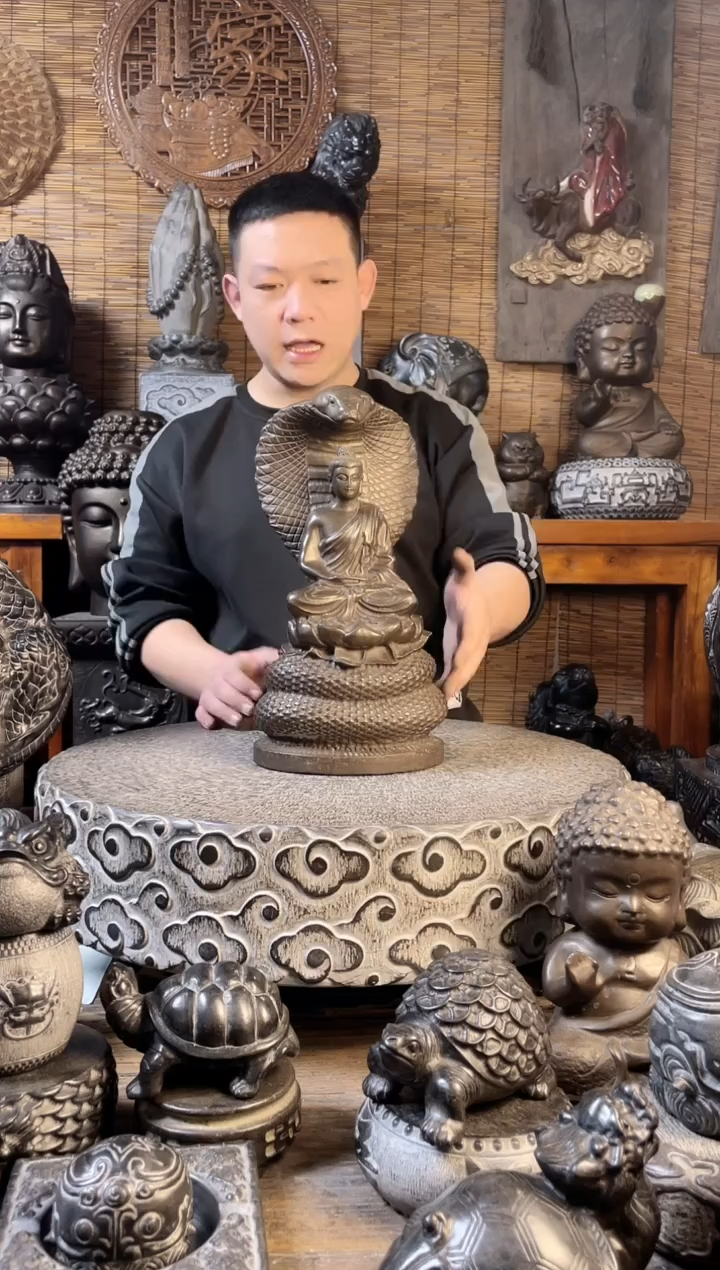 【闪购商品】38蛇佛天然青石雕刻