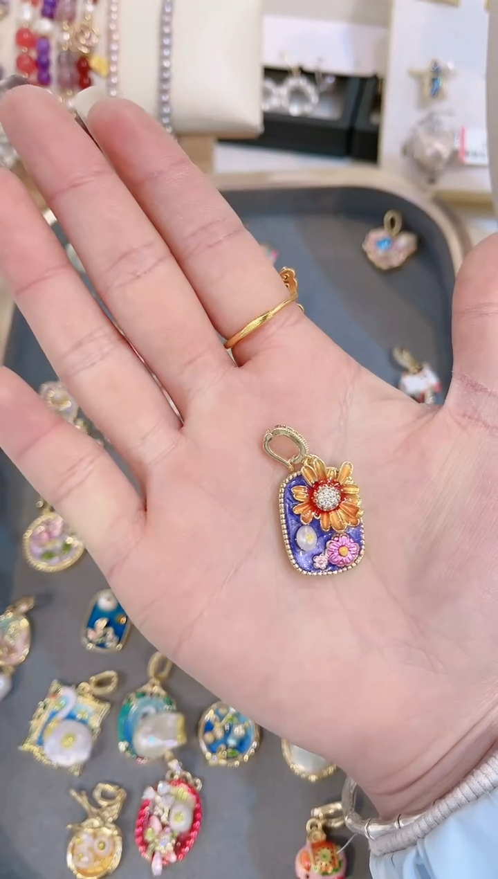 【闪购商品】淡水珍珠颈饰合金吊坠