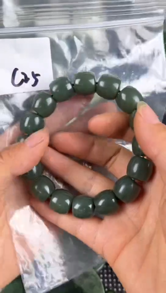 和田玉未镶嵌珠宝半成品手串