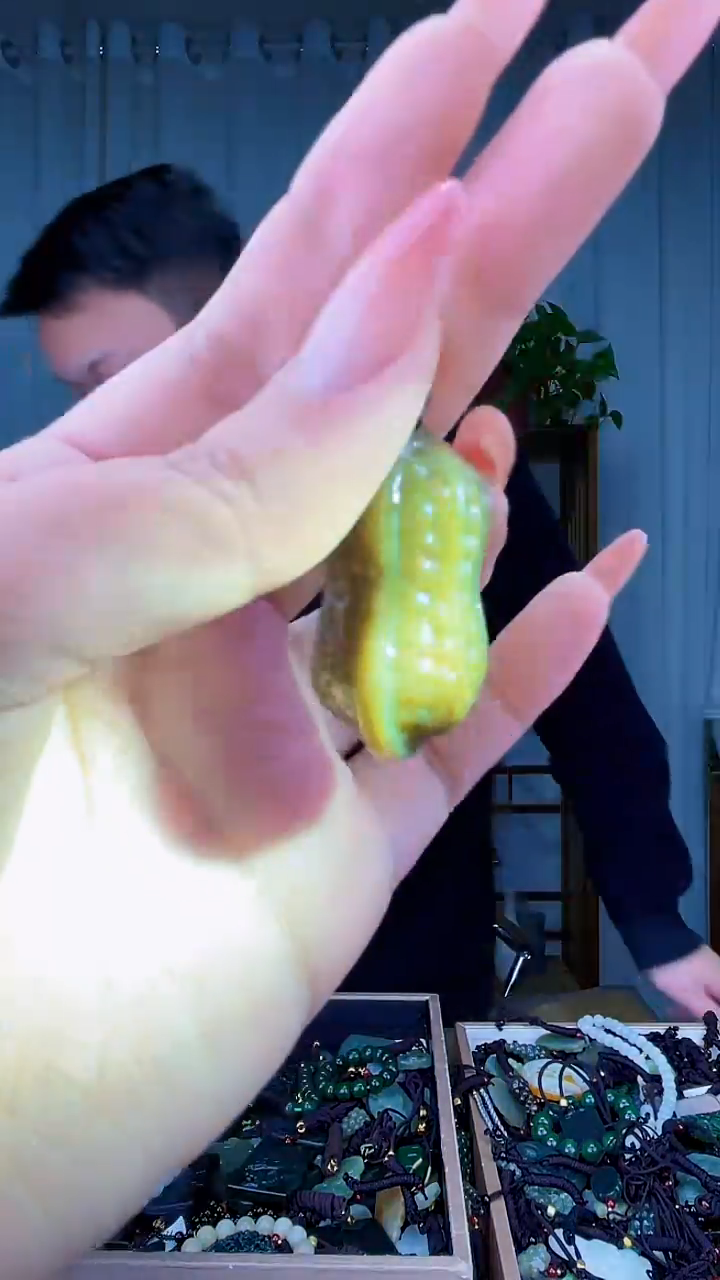 未镶嵌和田玉挂件拍一发一，多样性发货