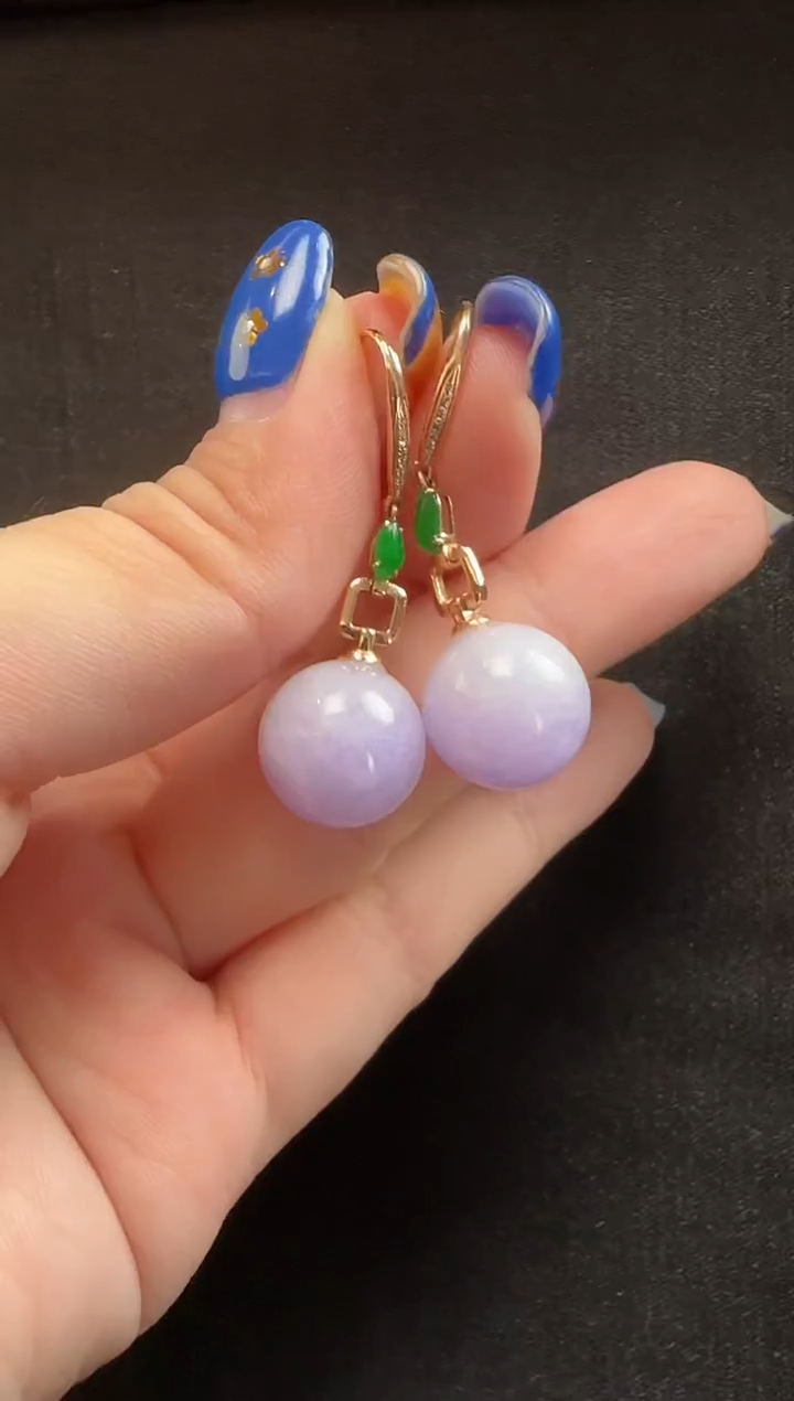 18K金镶嵌翡翠耳饰041随形一对