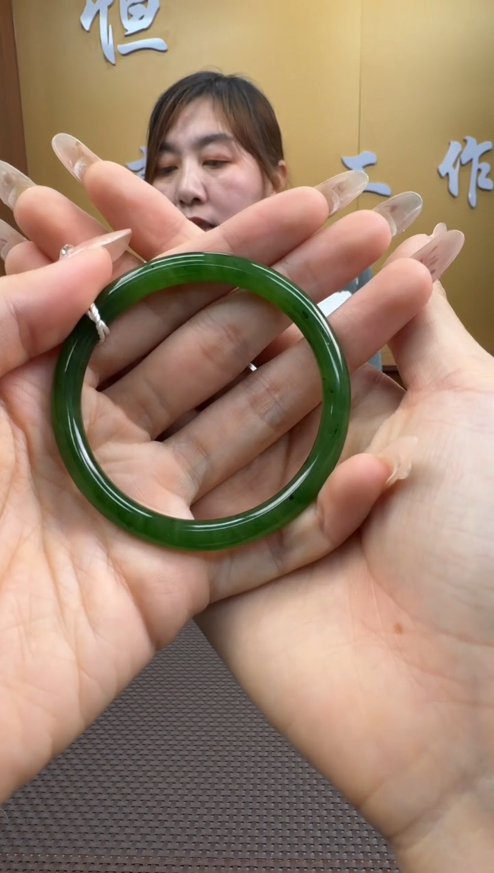 【闪购商品】和田玉手镯未镶嵌53