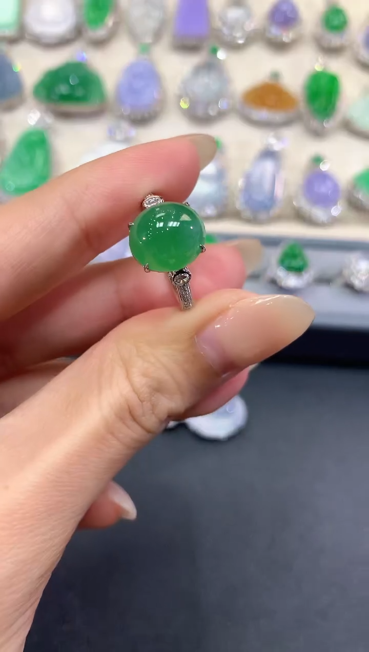 【闪购商品】翡翠戒指18K金镶嵌a87          