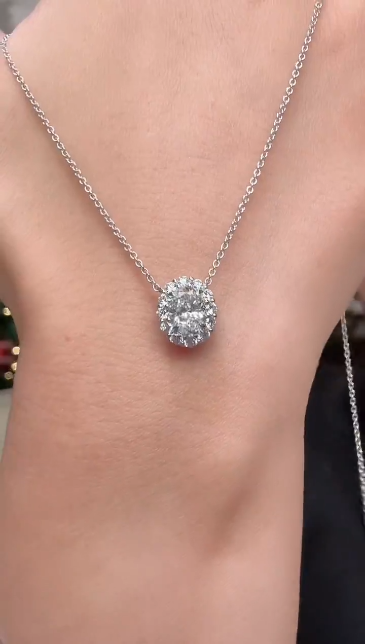18K金镶嵌项链实验室培育钻石@@项链白椭圆1卡围镶