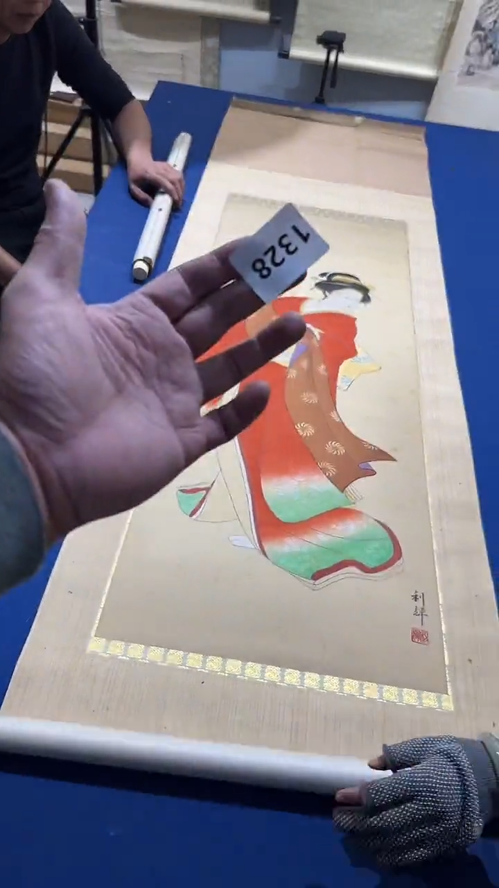 横款梅**军日瓷回流持续放漏